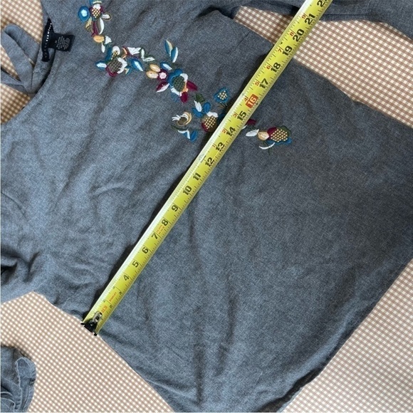 Grace Elements bell sleeve embroidered top. Size Medium - Picture 9 of 11